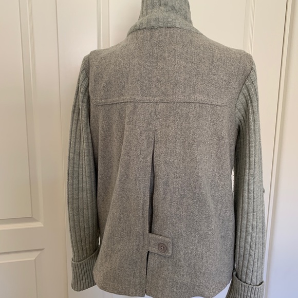 GORGEOUS GRAY JACKET from the GAP - Picture 7 of 15